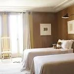 Отель Alavya 2*